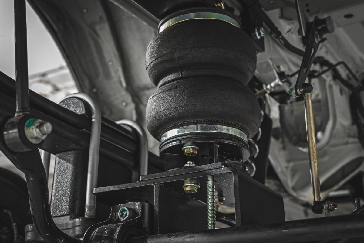 Mercedes-Benz Sprinter 3500 Air Spring Kit - Rear - Rough Country - Heavy-Duty Double Convoluted - '19-'22